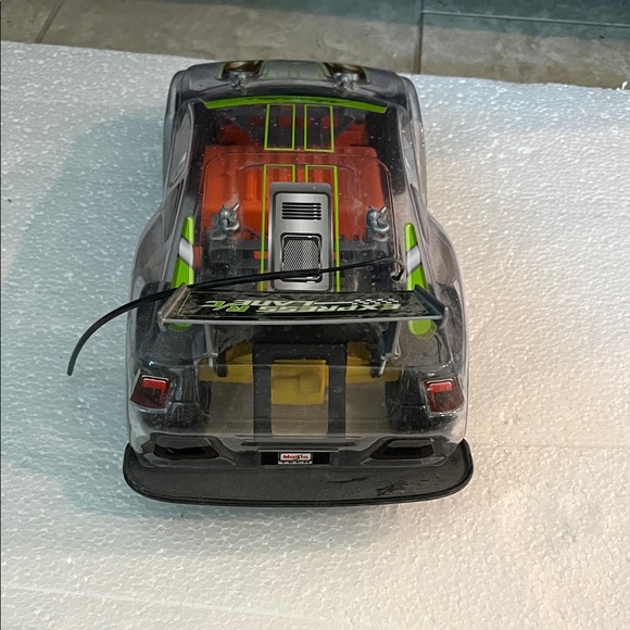 🚗 Remote Control Car Set - Yellow, Red, Gray - Picture 15 of 16